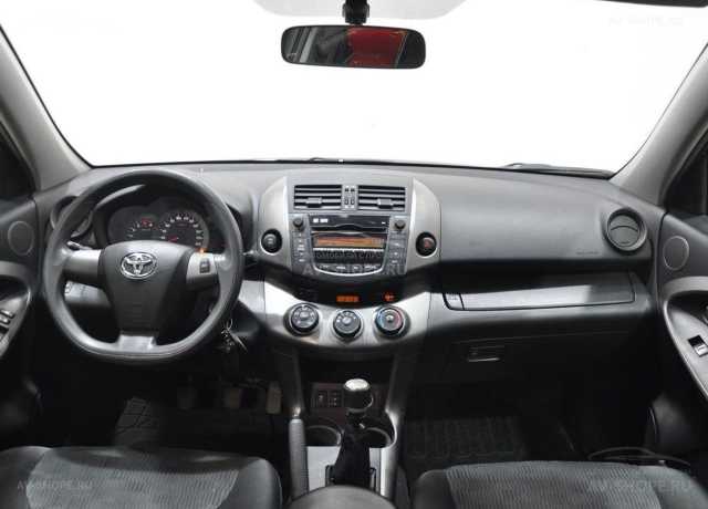 Toyota RAV 4 2.0i MT (158 л.с.) 2010 г.