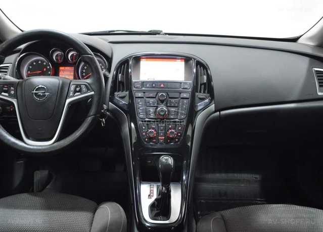 Opel Astra 1.6i AT (170 л.с.) 2015 г.