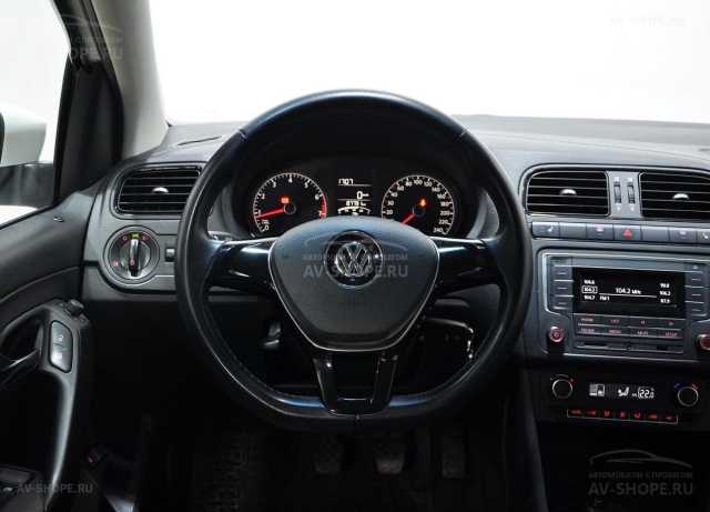 Volkswagen Polo 1.6i MT (110 л.с.) 2016 г.
