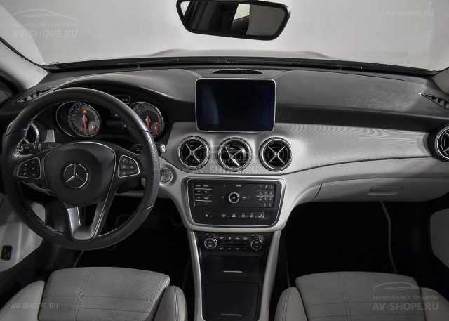 Mercedes GLA-klasse 1.6i AMT (150 л.с.) 2016 г.