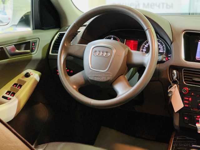 Audi Q5 2.0d AMT (170 л.с.) 2011 г.