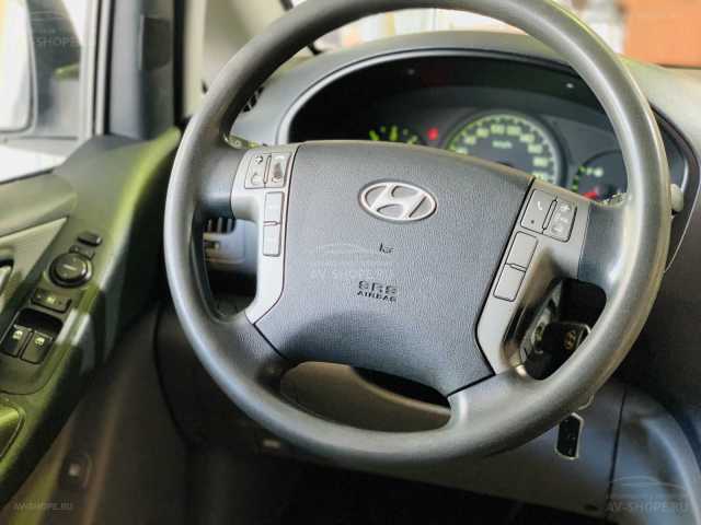 Hyundai Grand Starex 2.5d AT (174 л.с.) 2008 г.
