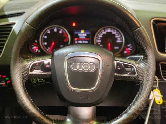 Audi Q5 2.0i AMT (211 л.с.) 2008 г.