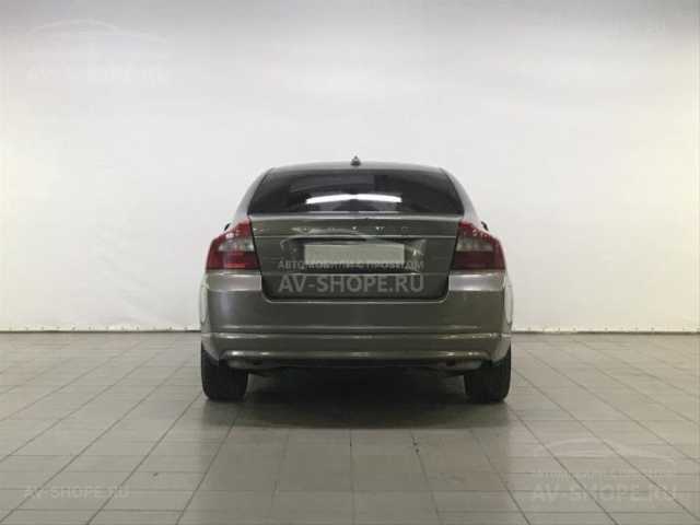 Volvo S80 2.5i AT (200 л.с.) 2009 г.