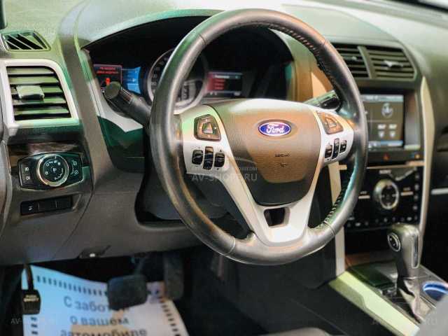 Ford Explorer 3.5i AT (294 л.с.) 2012 г.