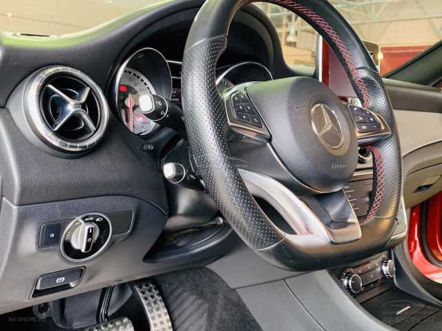 Mercedes CLA-klasse 2.0i AMT (211 л.с.) 2015 г.