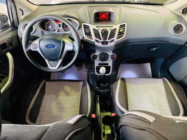 Ford Fiesta  1.4i  MT (96 л.с.) 2008 г.