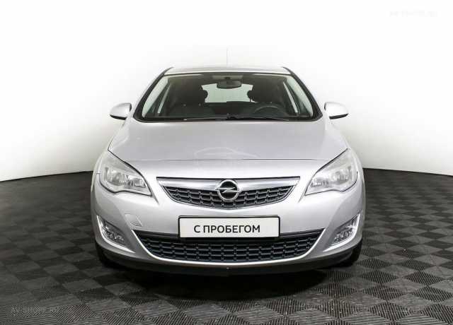 Opel Astra 1.6i AT (180 л.с.) 2011 г.