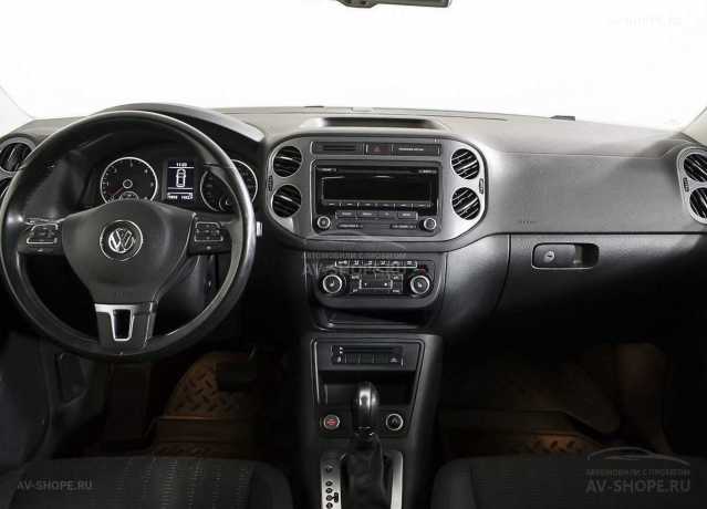 Volkswagen Tiguan 2.0d AT (140 л.с.) 2013 г.