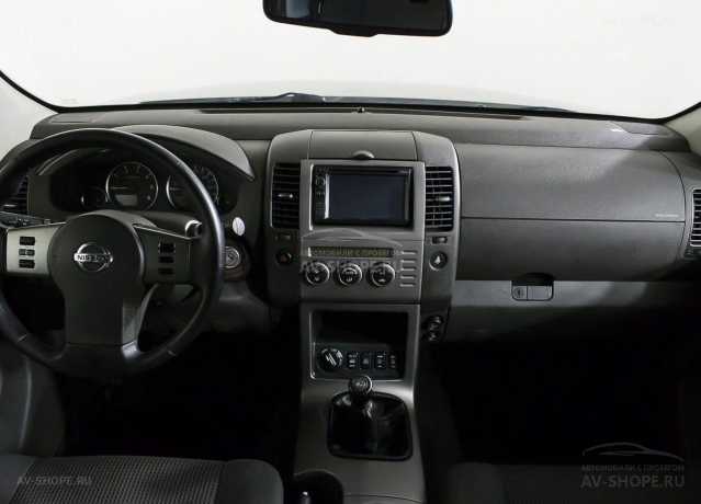 Nissan Pathfinder 2.5d MT (174 л.с.) 2005 г.