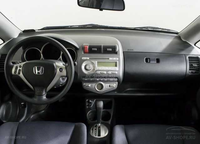 Honda Jazz 1.3i CVT (83 л.с.) 2008 г.